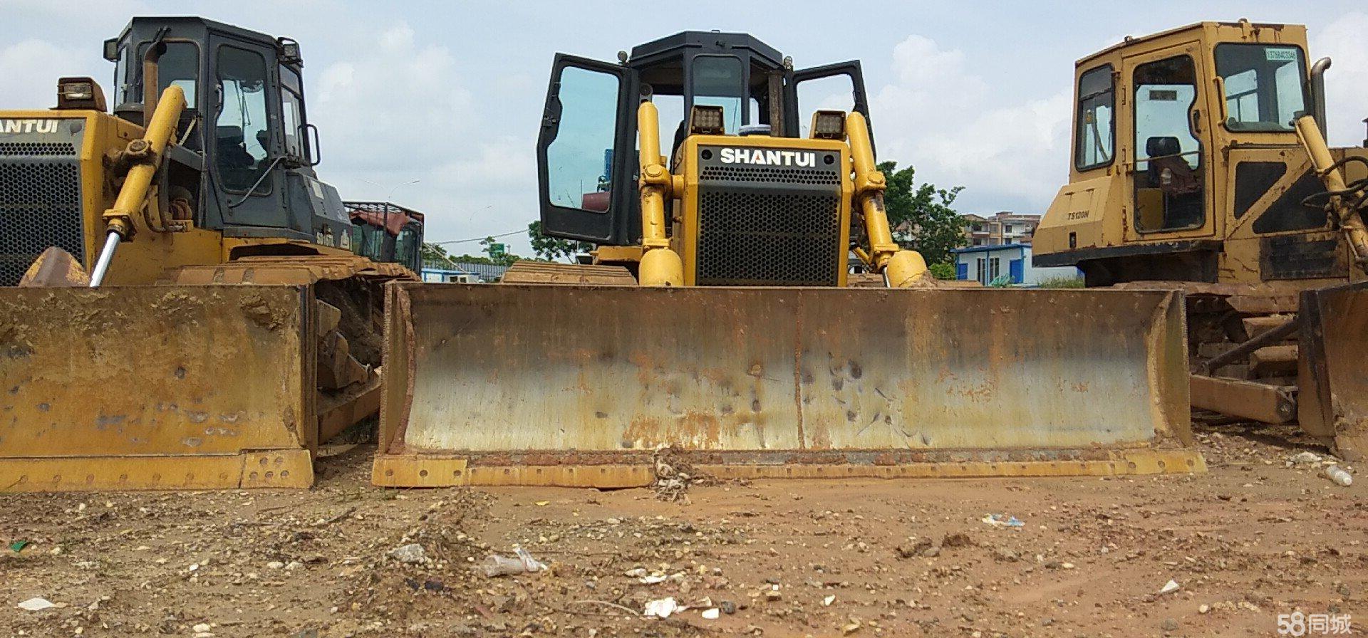 真实驾驶推土机游戏_驾驶推土机真实游戏_驾驶推土机真实游戏视频