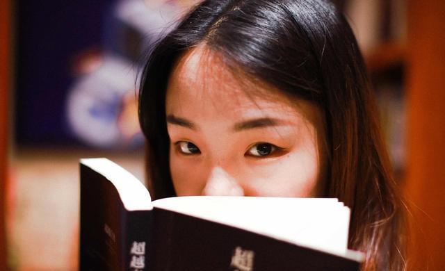 丑皇_丑皇和小丑女_丑皇易人北