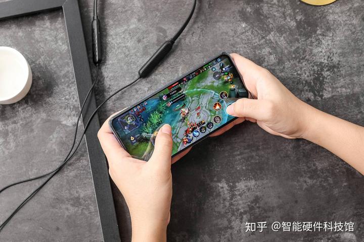 手机游戏破解版平台_五六千游戏手机_手机游戏赚钱