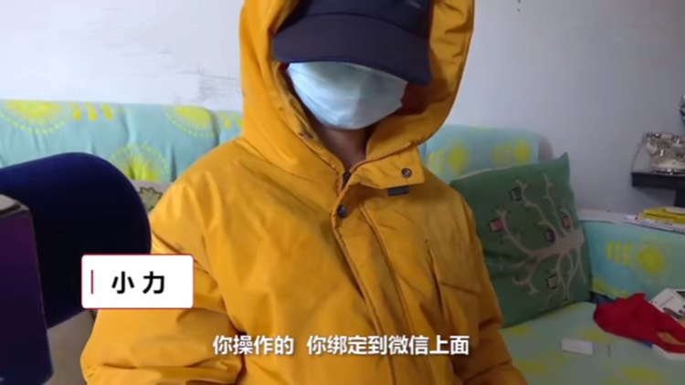小孩偷家长手机给游戏充值_充值偷小孩家长手机游戏违法吗_偷充游戏被家长发现怎么办