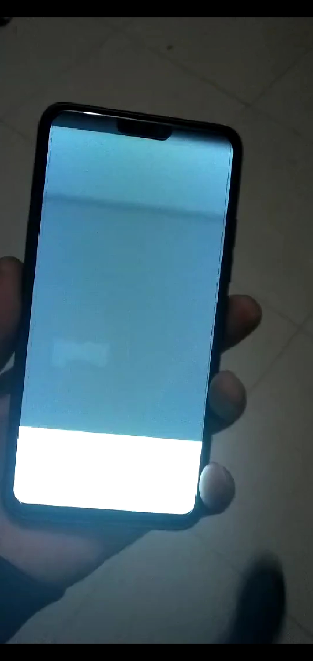 开机玩闪屏手机游戏卡顿_游戏打开闪屏_玩游戏手机开机闪屏