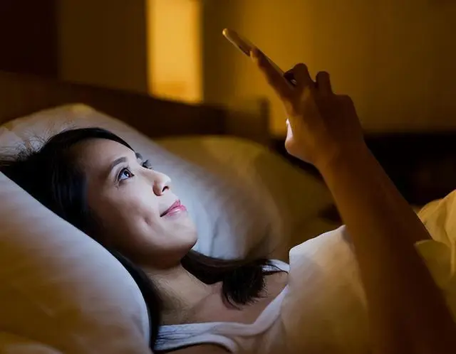 玩游戏手机买什么样的好_想买个游戏手机_想买个手机玩游戏
